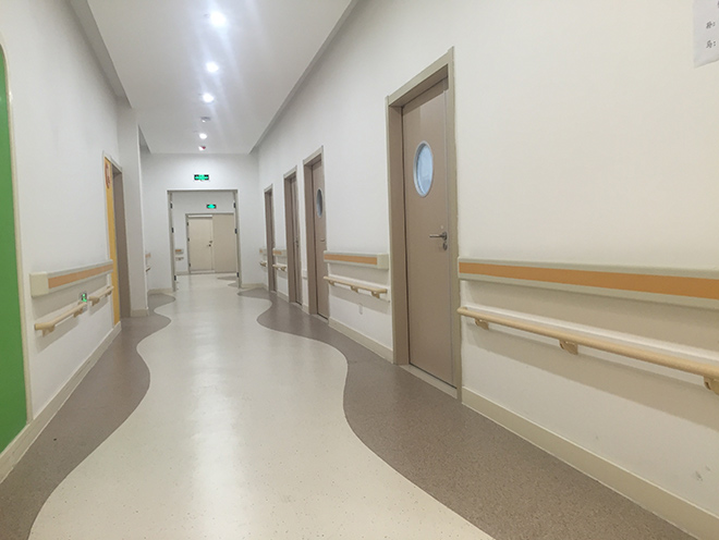 醫院扶(fu)手應用(yong)